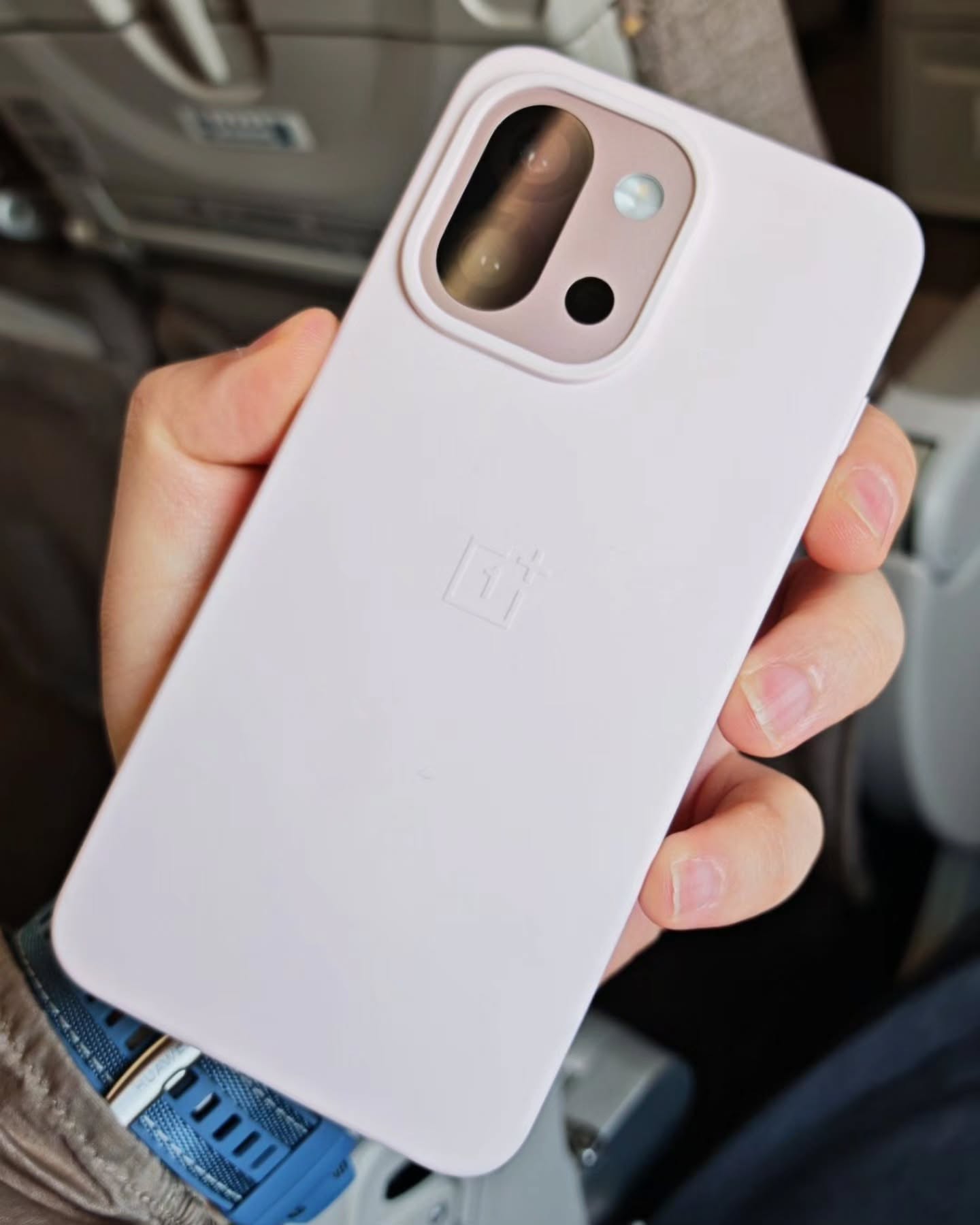 OnePlus 13s: भारत में 5 जून को होगा लॉन्च: दमदार फीचर्स के साथ सुपर डिज़ाइन मे